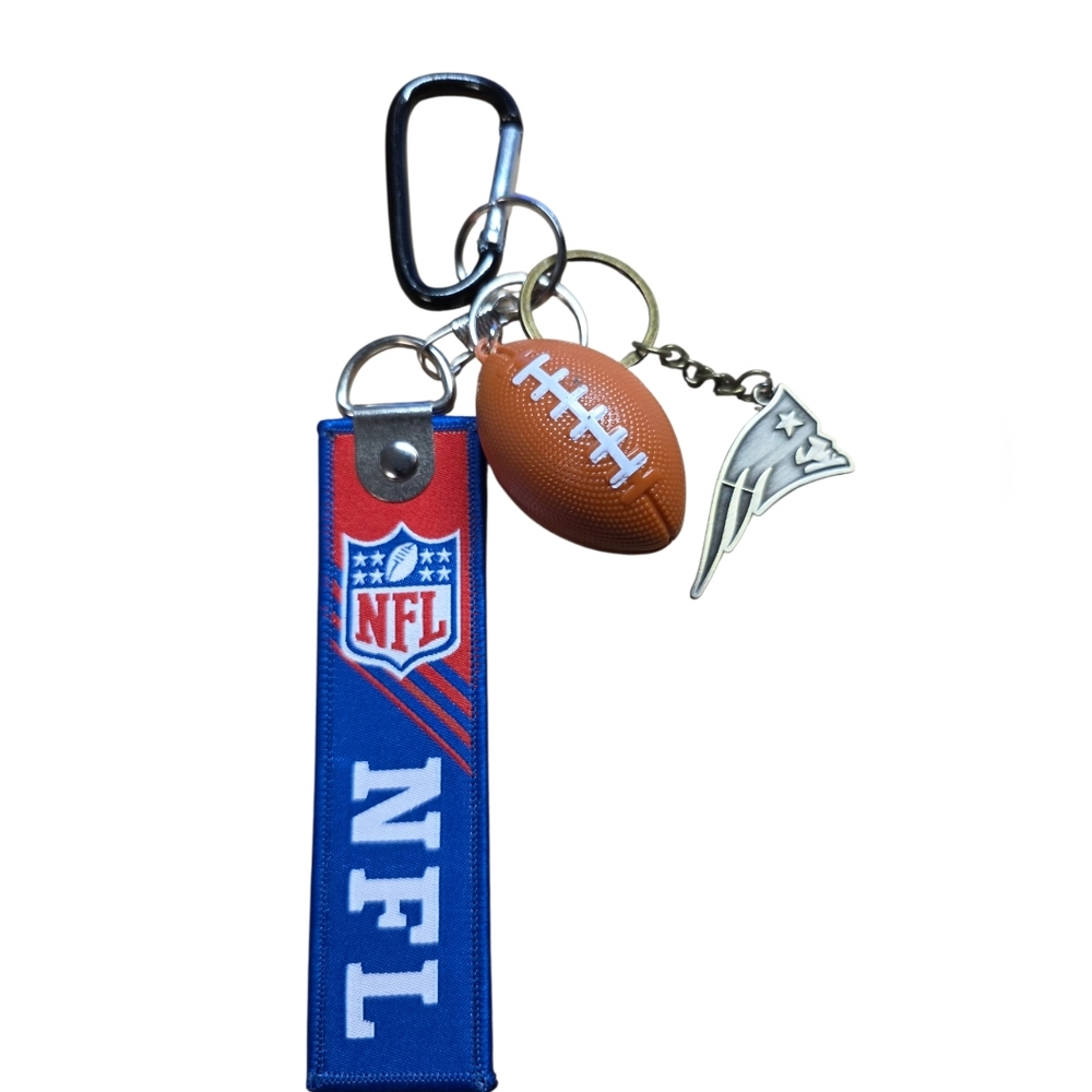 NFL Team Lanyard With New England Patriots Football Charm